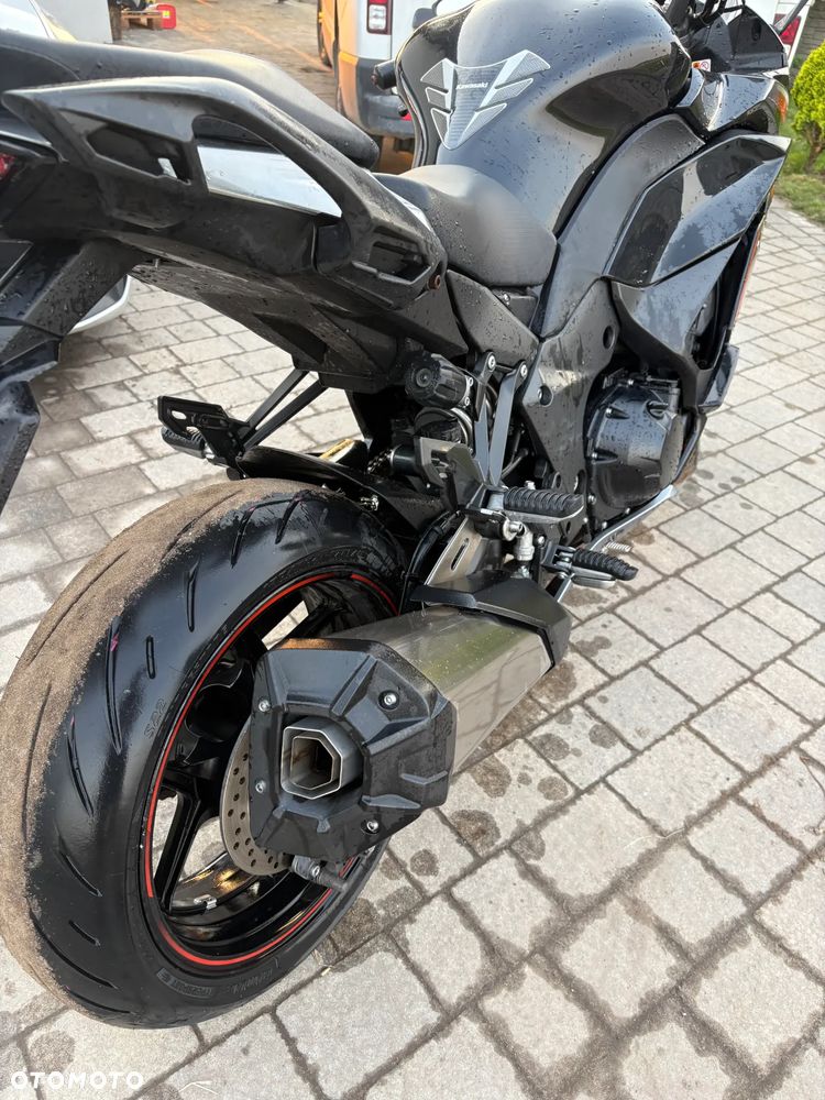 Kawasaki Ninja 1000 SX - 11