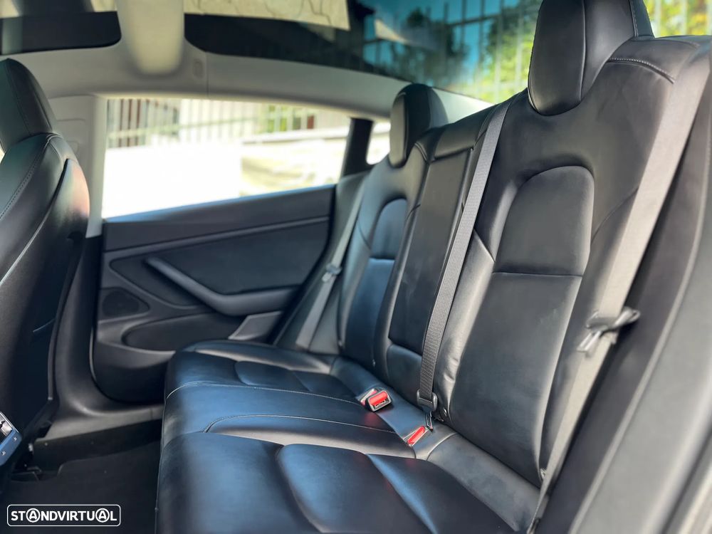 Tesla Model 3 Performance Dual Motor AWD - 26