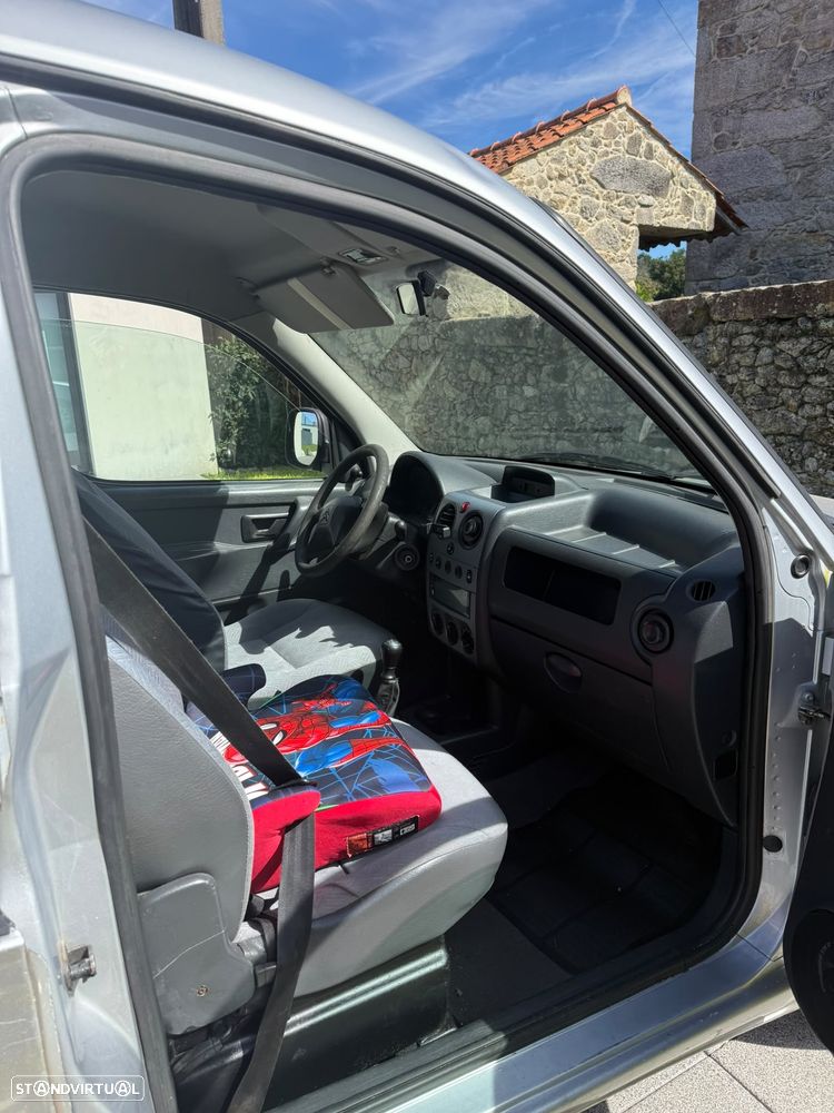 Citroen Berlingo 2004 photo 4
