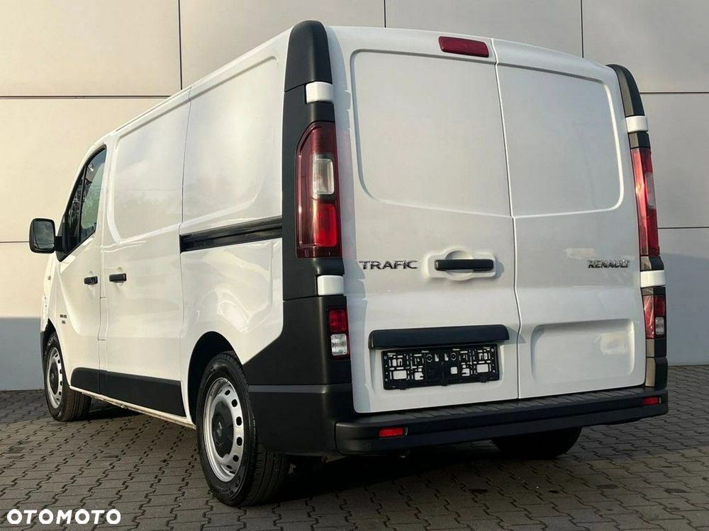 Renault Trafic - 11
