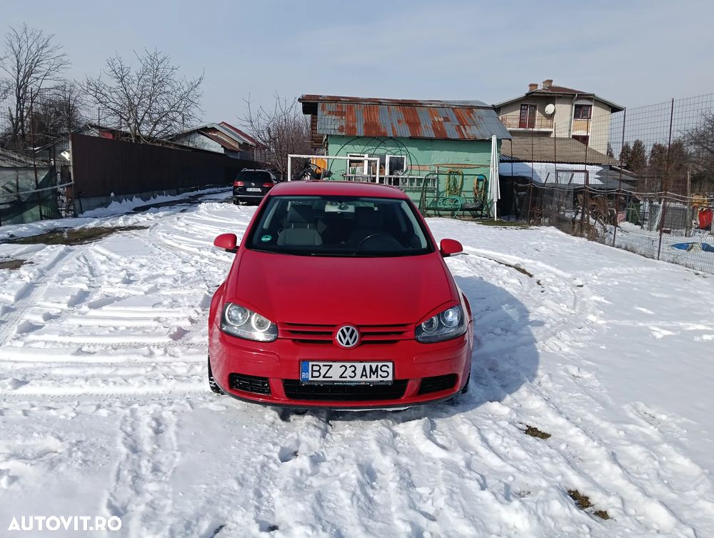 Volkswagen Golf 2.0 FSI Sportline - 2