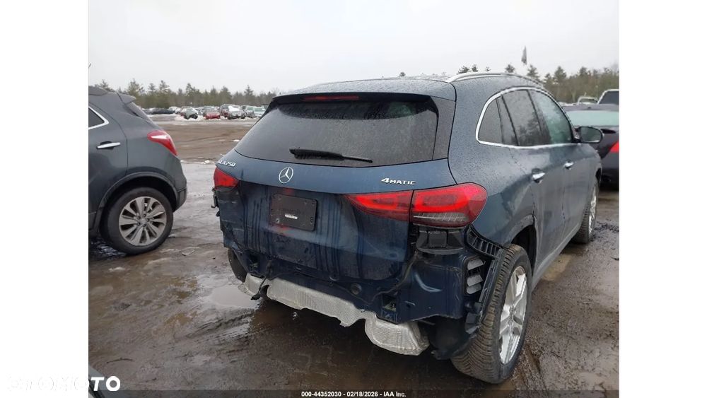 Mercedes-Benz GLA 250 4-Matic - 9