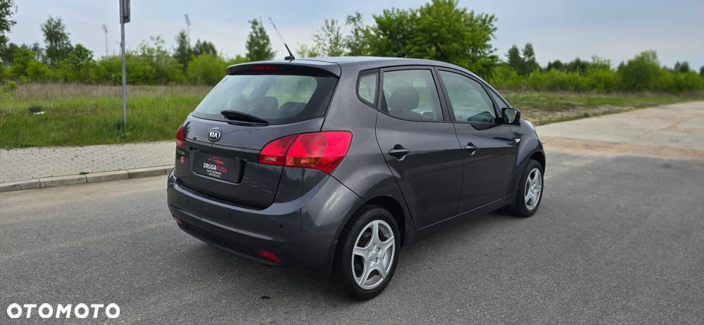Kia Venga - 6