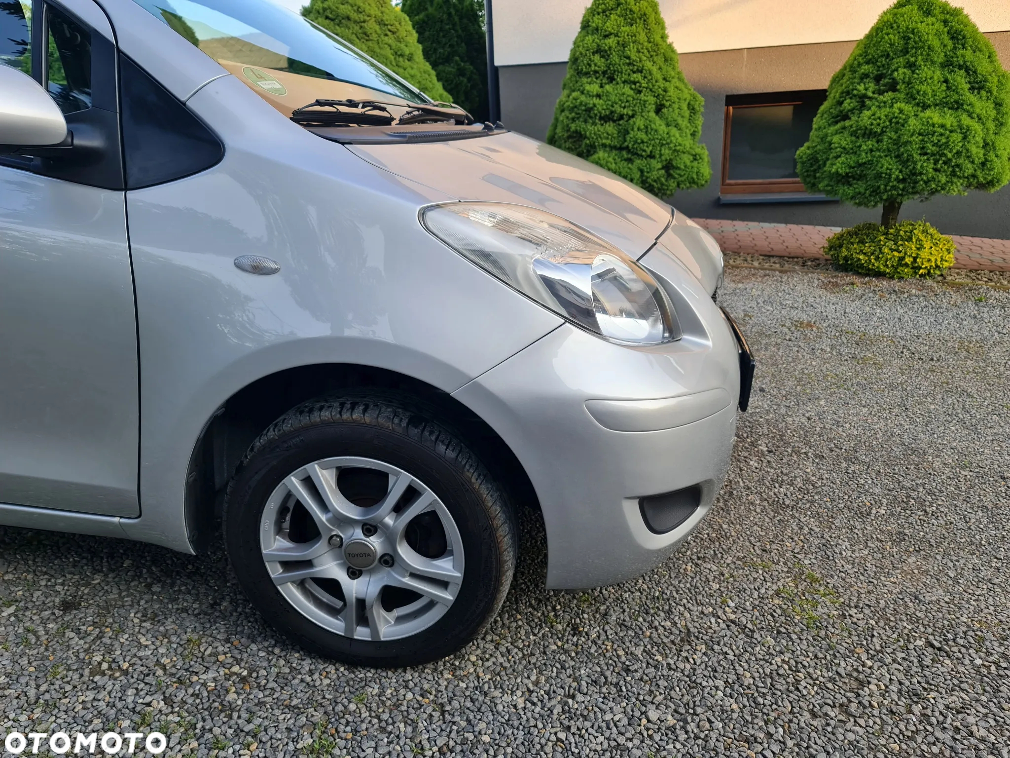 Toyota Yaris - 25