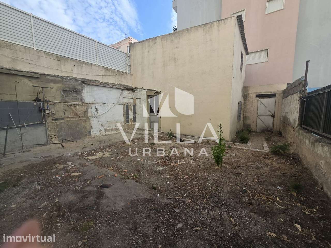 Apartamento T2 com espaço exterior de 80 m², garagem e anexo — Cor - Grande imagem: 5/13