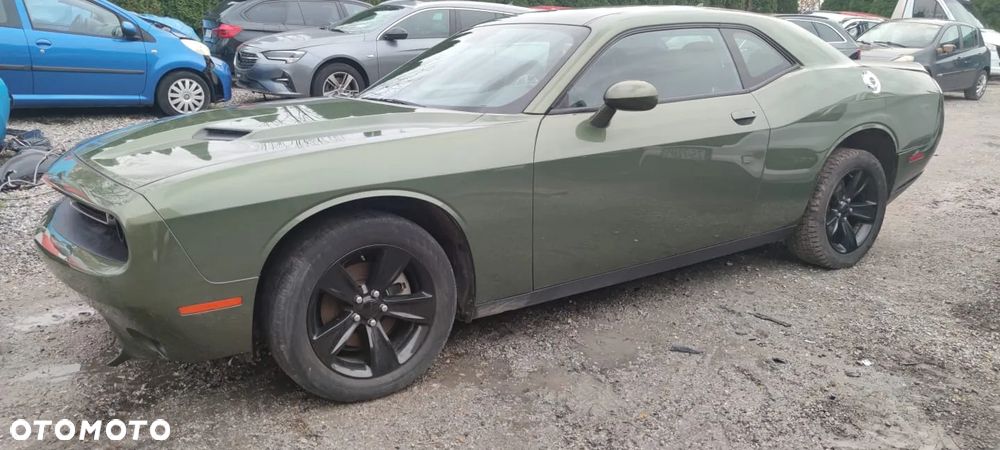 Dodge Challenger 3.6 SXT Plus - 12