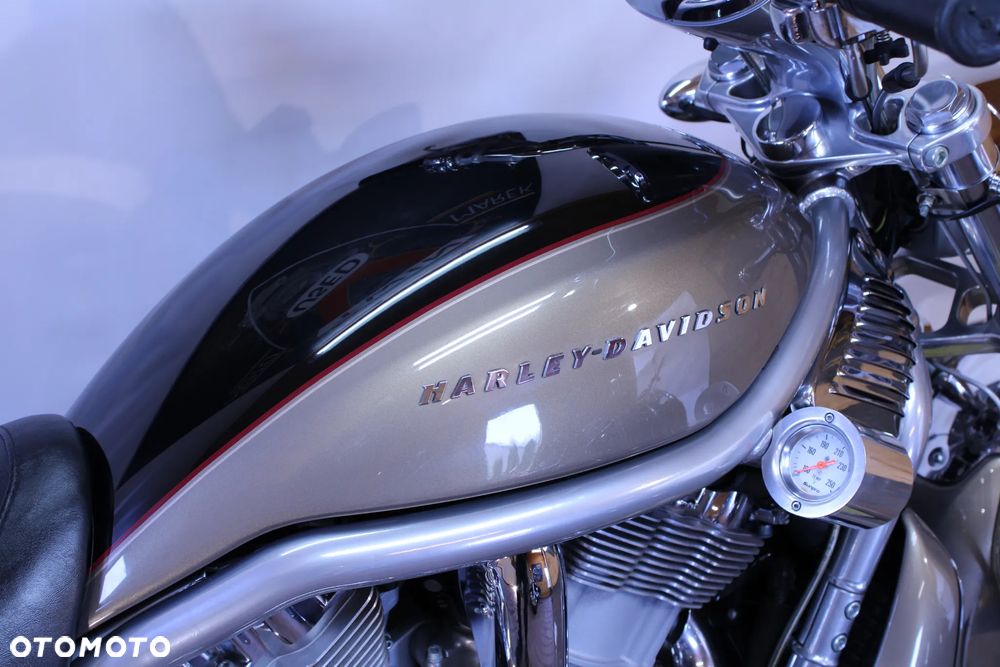 Harley-Davidson V-Rod Street Rod - 12