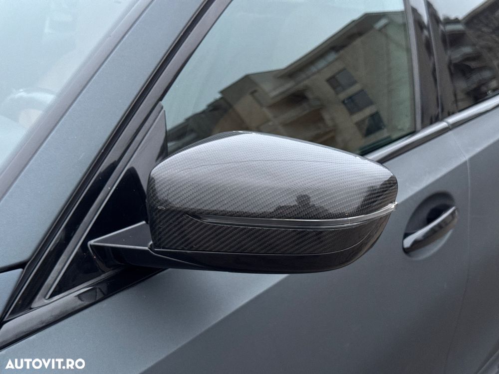 BMW Seria 3 330i AT - 29