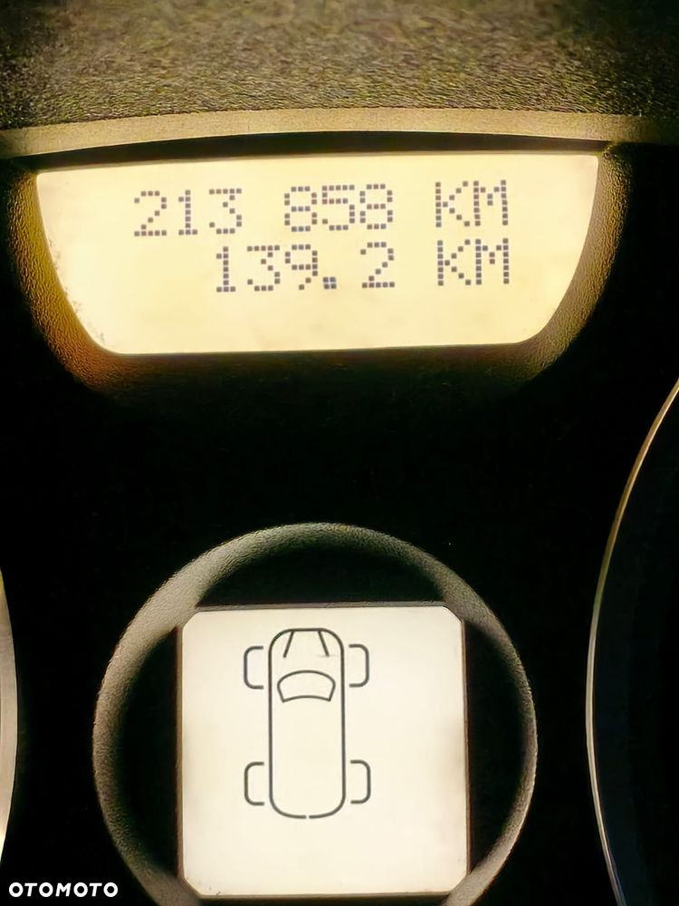 Renault Megane 1.9 dCi FAP Dynamique - 16