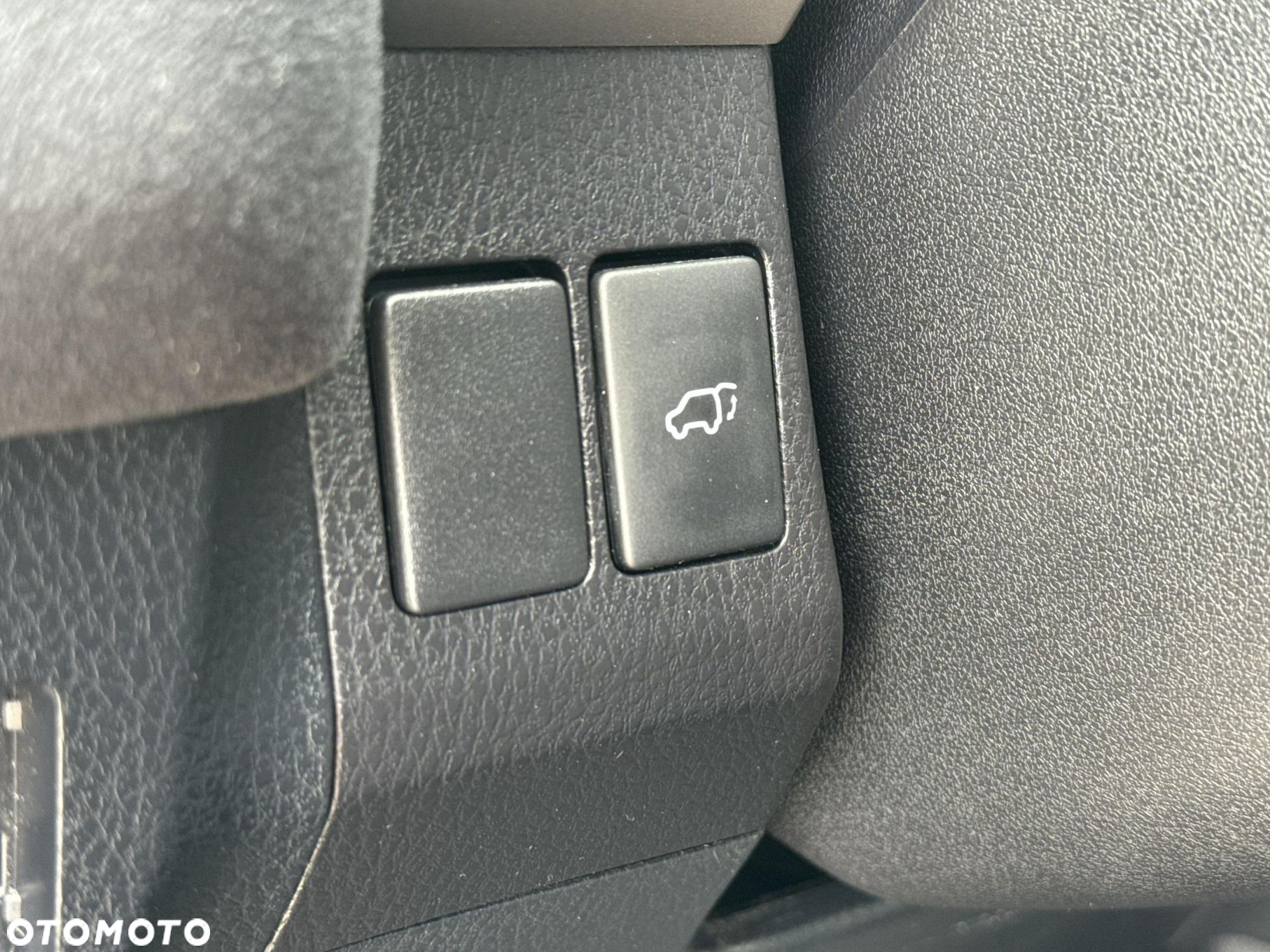 Toyota RAV4 Hybrid Prestige 4x4 - 24