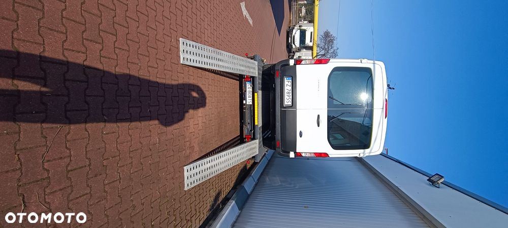 Iveco 50C18 - 18