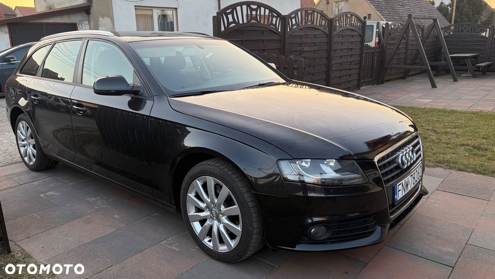 Audi A4 Avant 2.0 TDI DPF Ambiente - 2