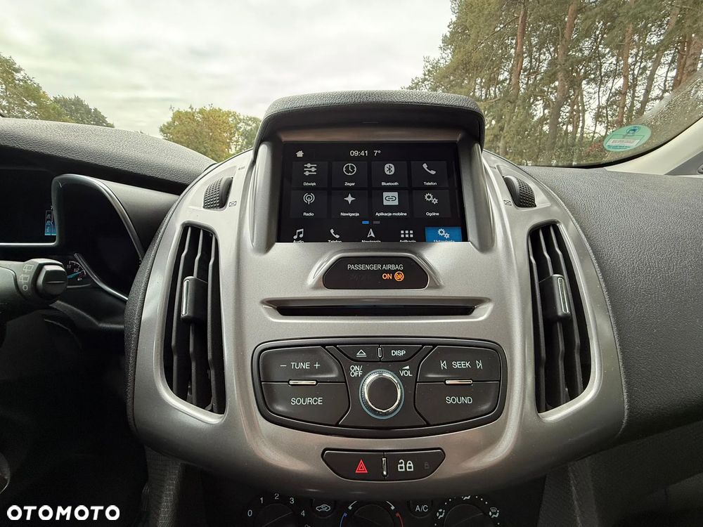 Ford Transit Connect - 17