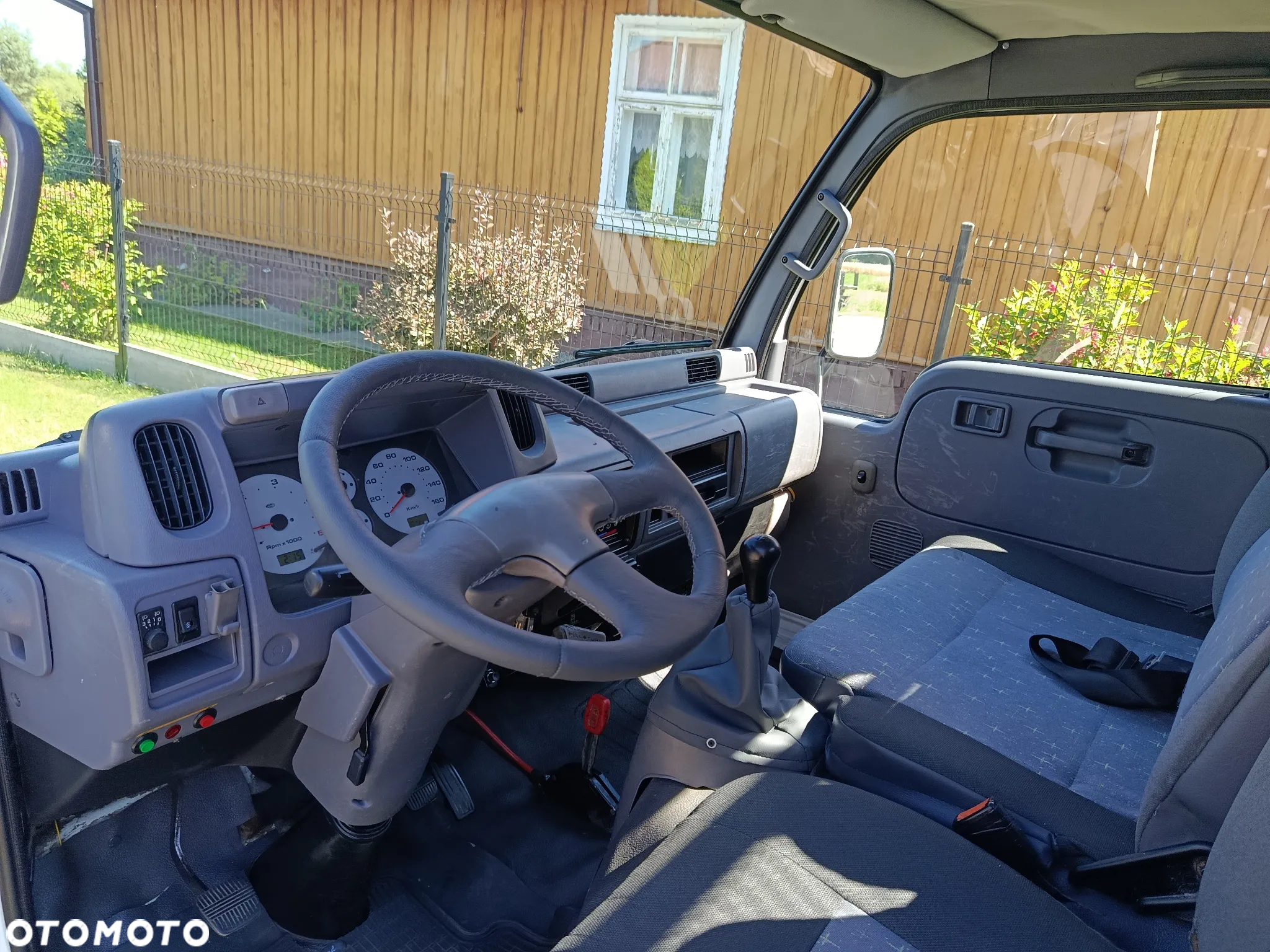 Nissan Cabstar Wywrotka 3.0 TDI 120KM - 14