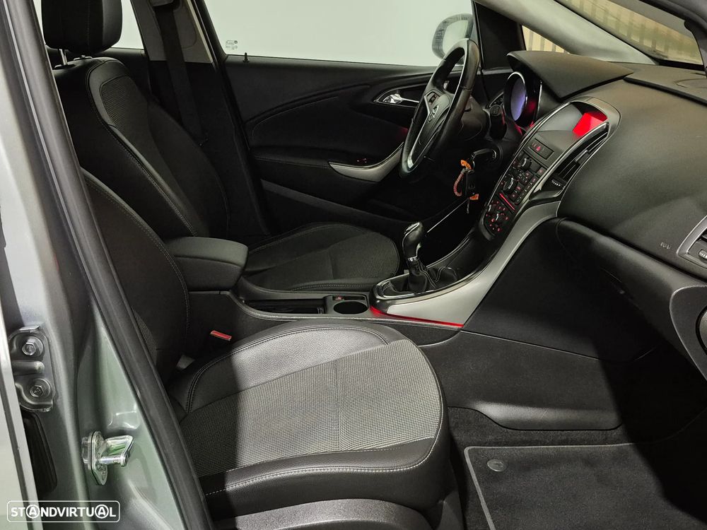 Opel Astra 1.4 Cosmo - 19