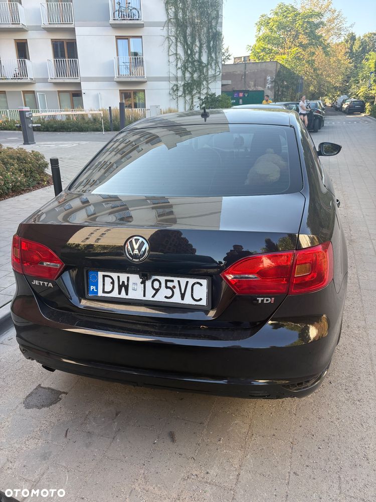 Volkswagen Jetta 1.6 TDI Trendline CityLine - 4