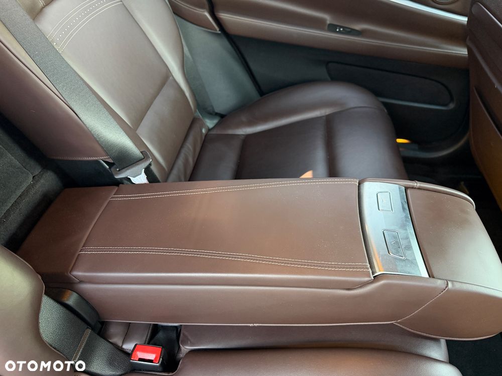 BMW 5GT 535i xDrive - 25