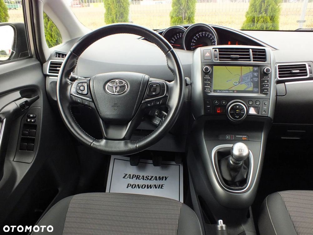 Toyota Verso 1.8 Executive - 8