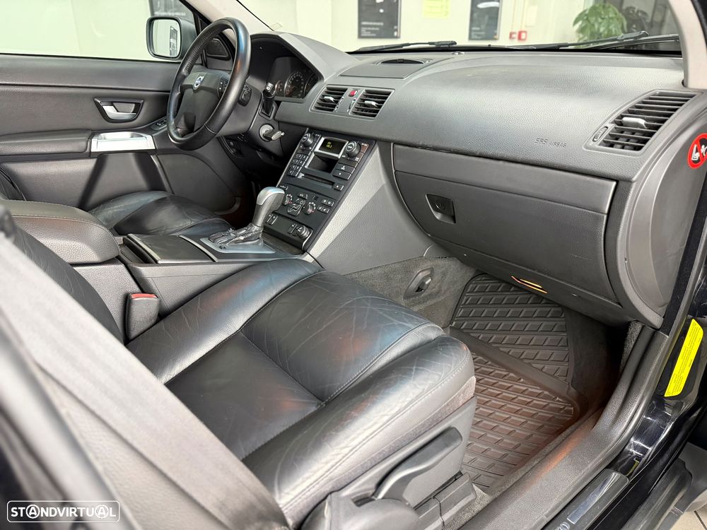 Volvo XC 90 2.4 D5 5L Nivel 3 Geartronic - 24