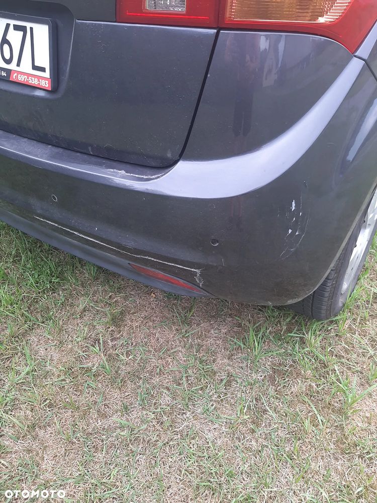 Kia Venga 1.6 L - 14