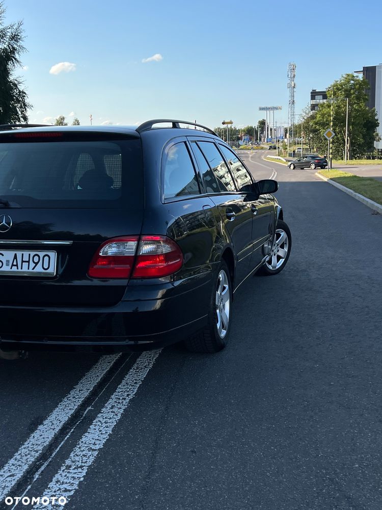 Mercedes-Benz Klasa E 270 CDI T Classic - 6