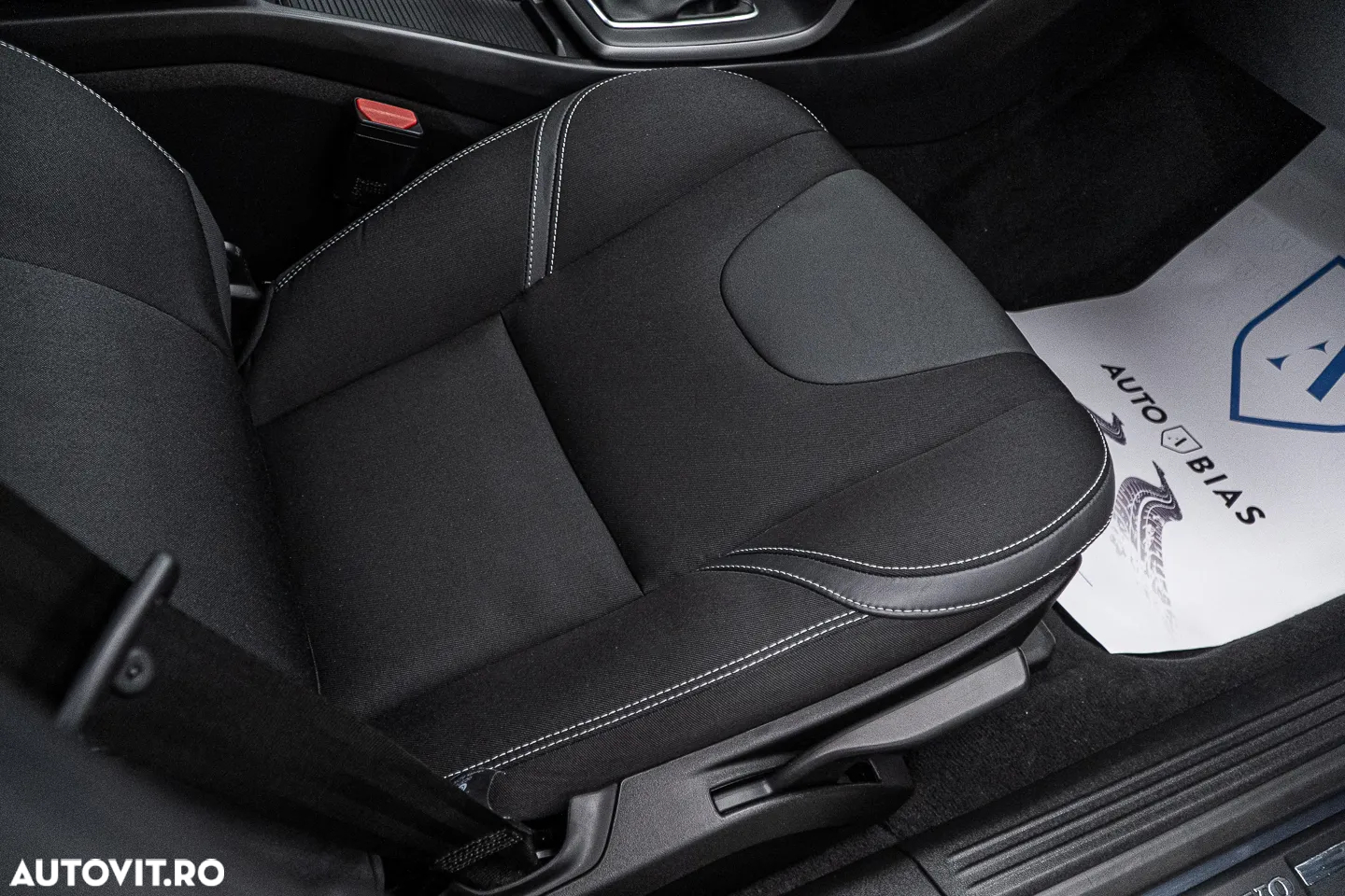 Volvo V40 D2 Aut. Momentum - 38