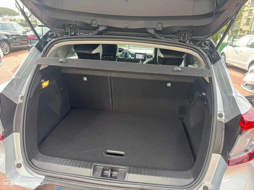 Renault Captur 1.6 E-Tech Plug-In Hybrid Techno - 16