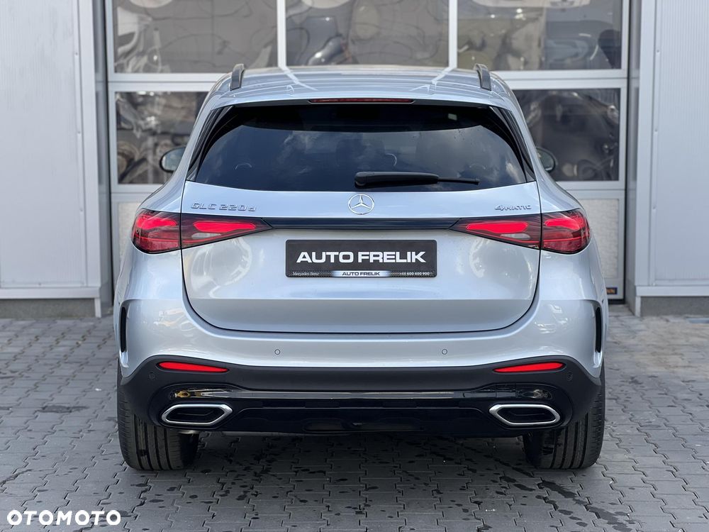 Mercedes-Benz GLC 220 d 4Matic 9G-TRONIC AMG Line Advanced - 11