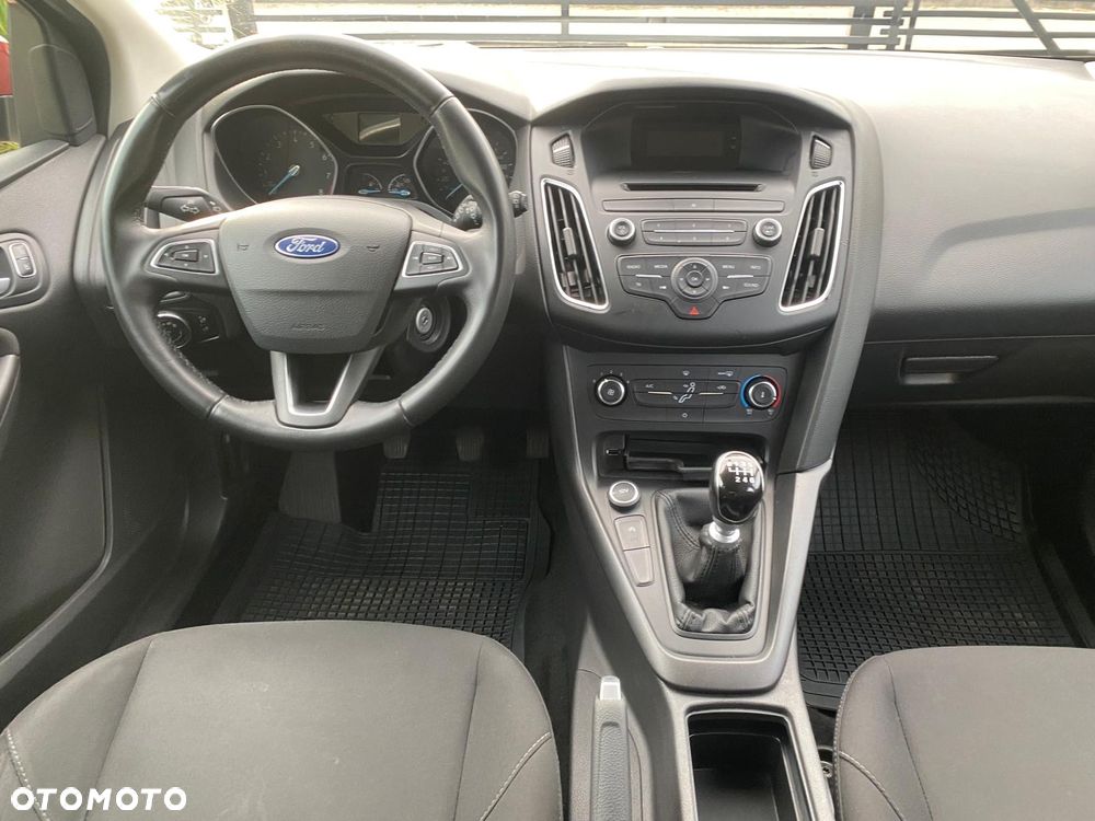 Ford Focus 1.0 EcoBoost Trend - 12