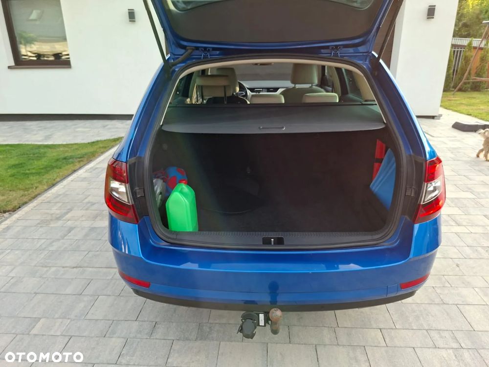Skoda Octavia 2.0 TDI SCR Ambition - 5