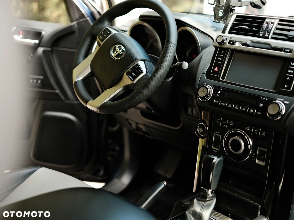 Toyota Land Cruiser LC 3.0 D-4D Premium - 14