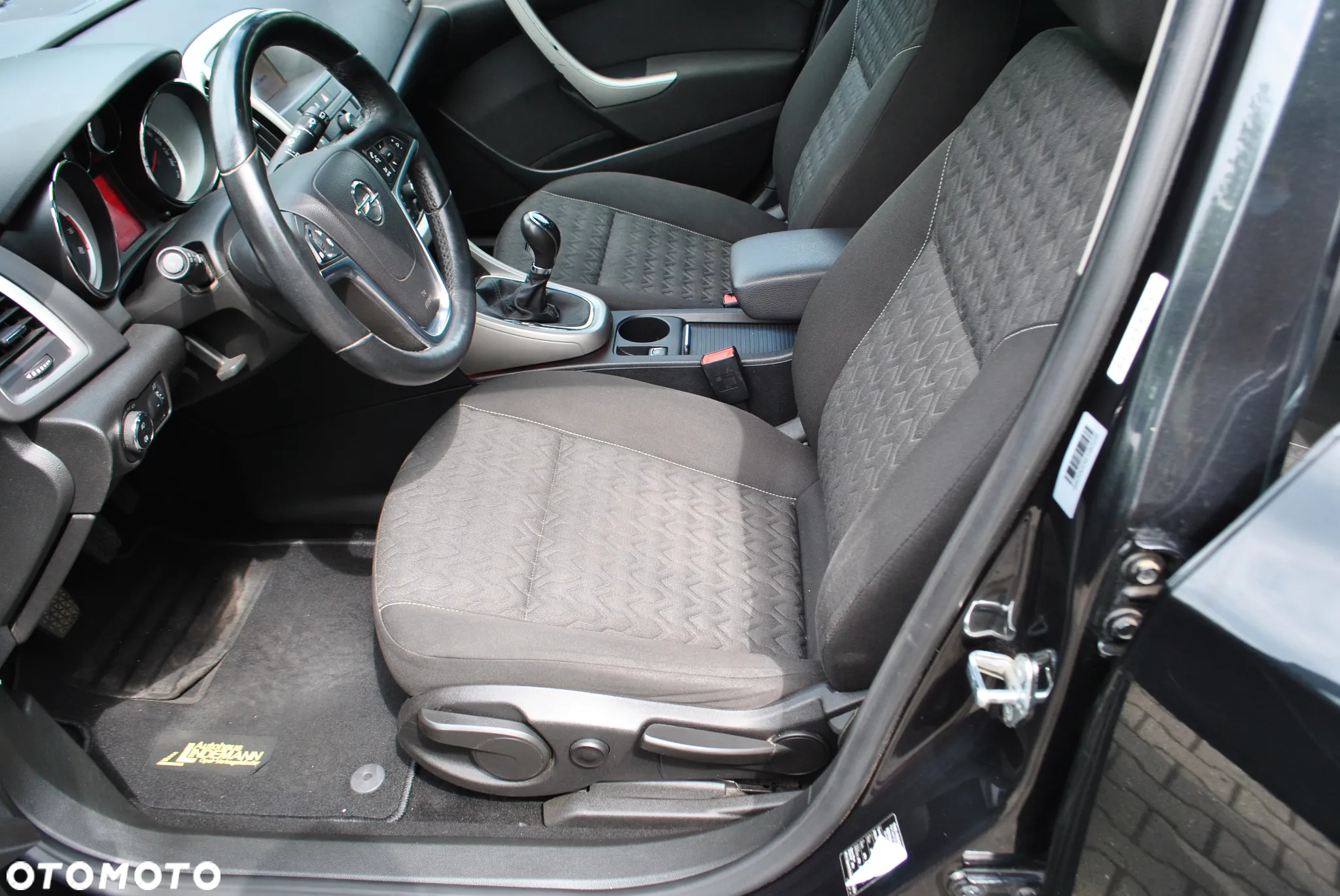 Opel Astra 1.4 Turbo Sports Tourer Exklusiv - 19