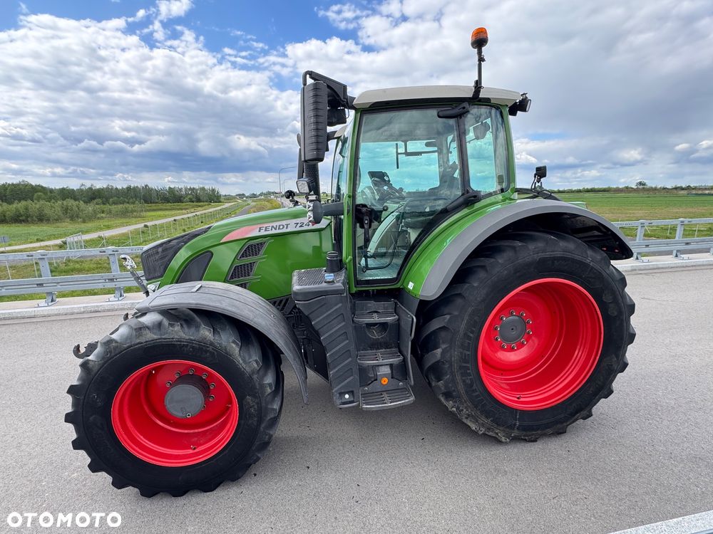 Fendt 724 PROFI + GPS Trimble RTK Super Stan Traktor 4x4 - 18