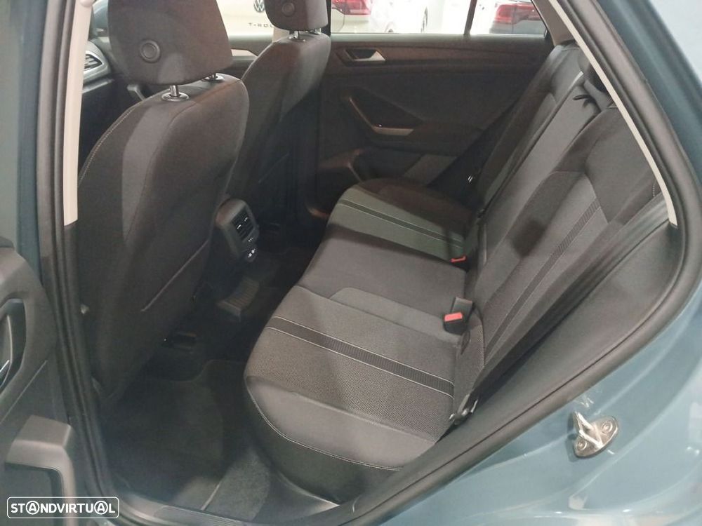 VW T-Roc 2.0 TDI Urban - 35