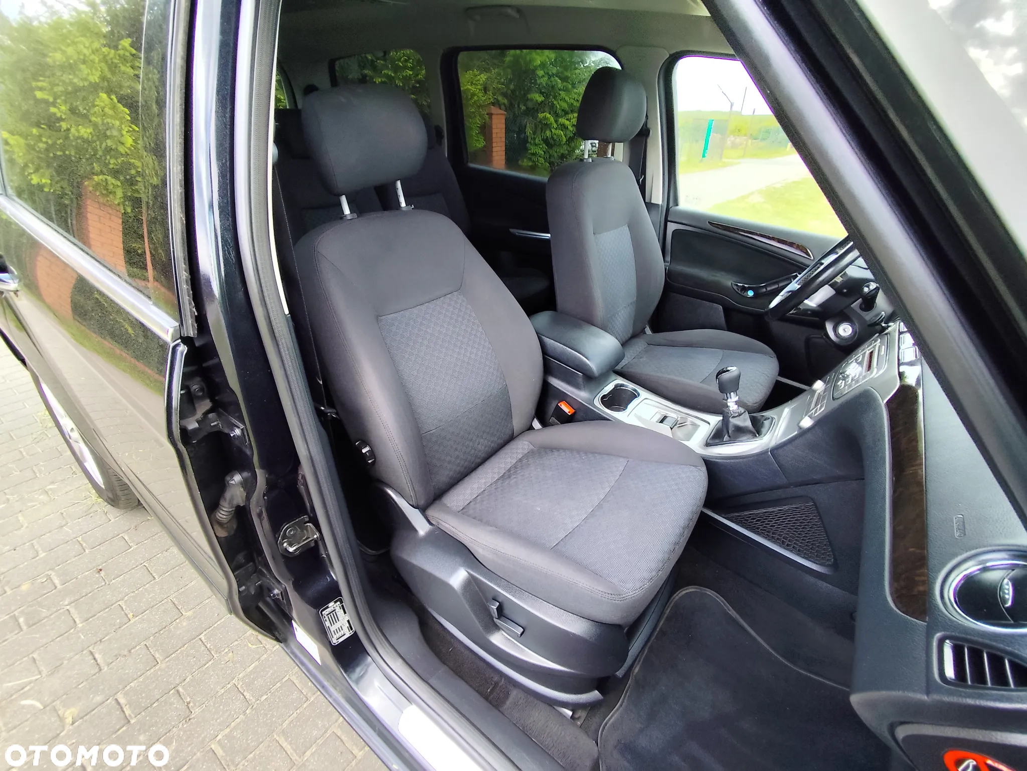 Ford Galaxy 2.0 TDCi Ghia - 25