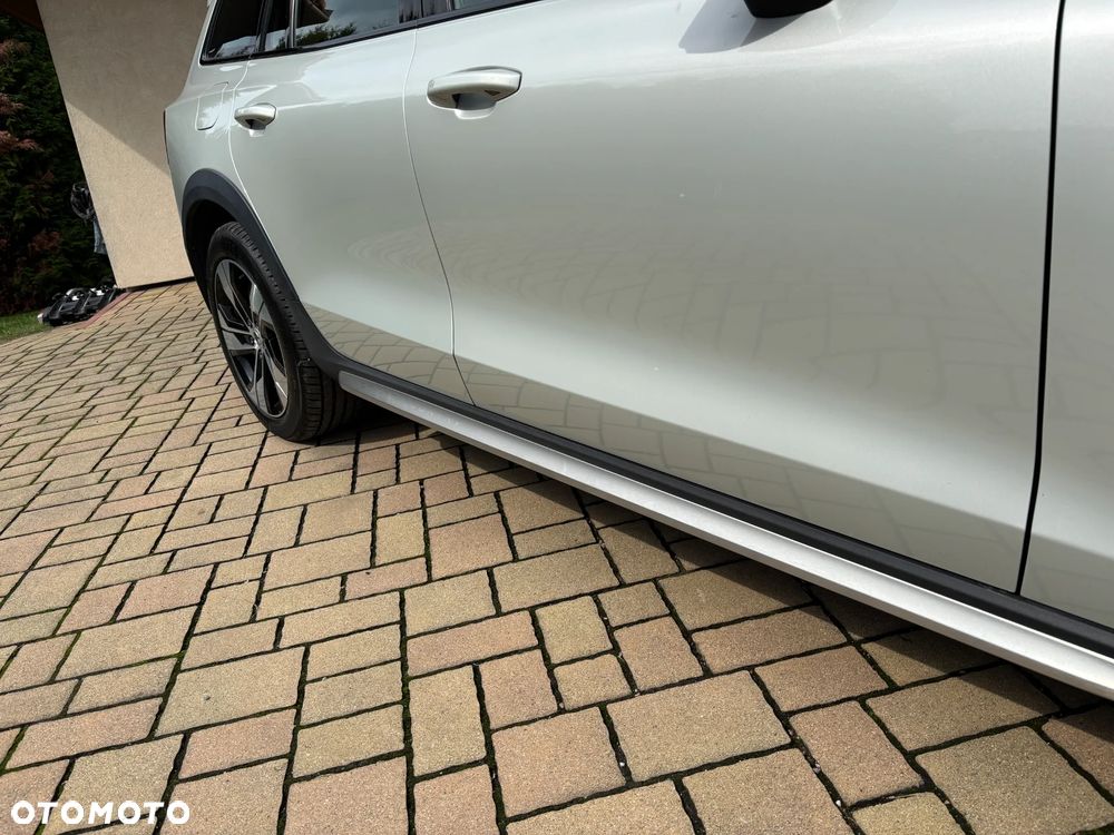 Volvo V60 Cross Country B4 D AWD Geartronic Pro - 27