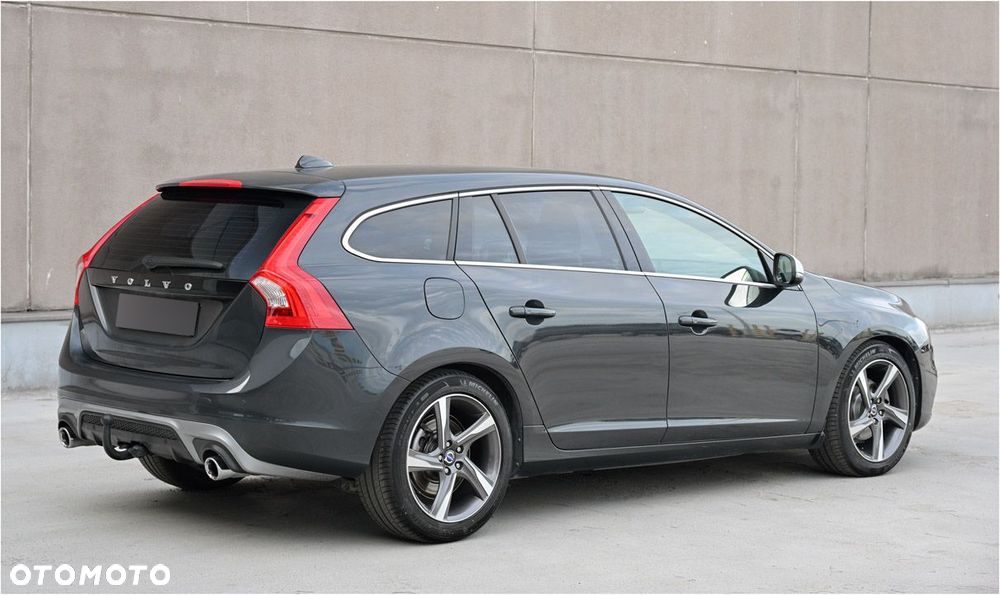 Volvo V60 D4 Geartronic RDesign - 4