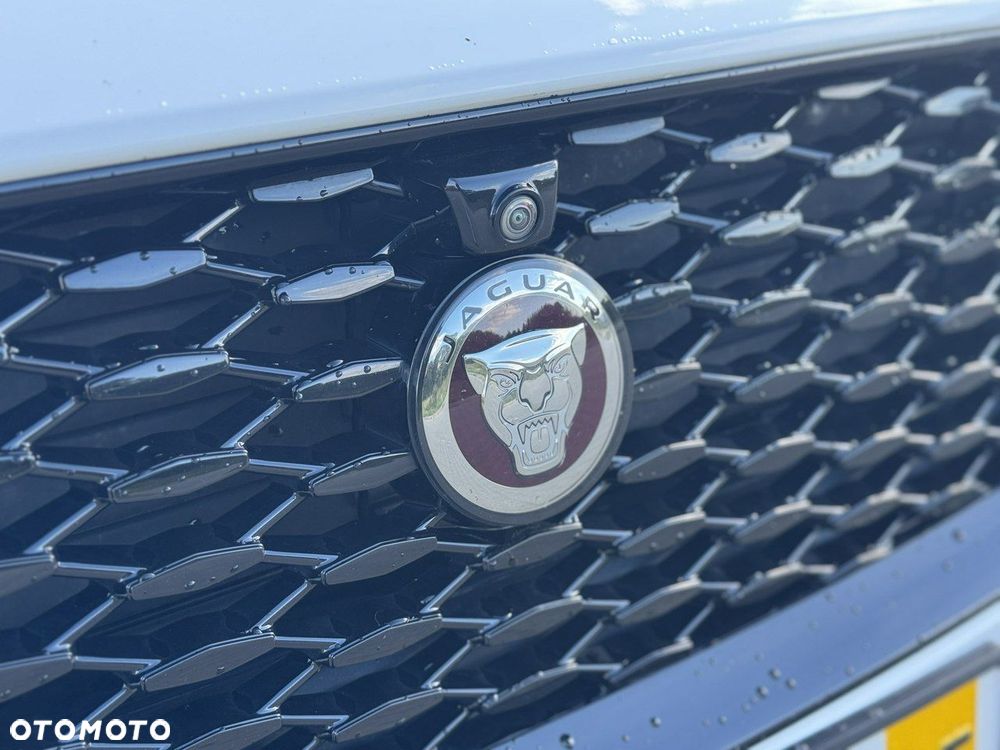 Jaguar E-Pace - 6