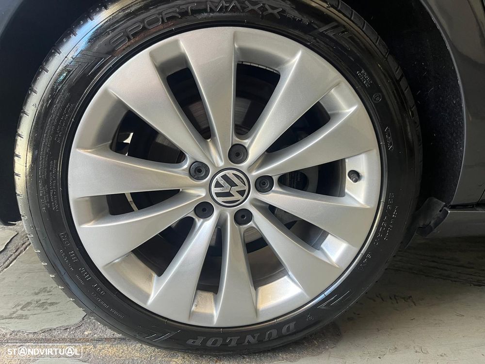 VW Passat CC 2.0 Blue TDi DSG - 12