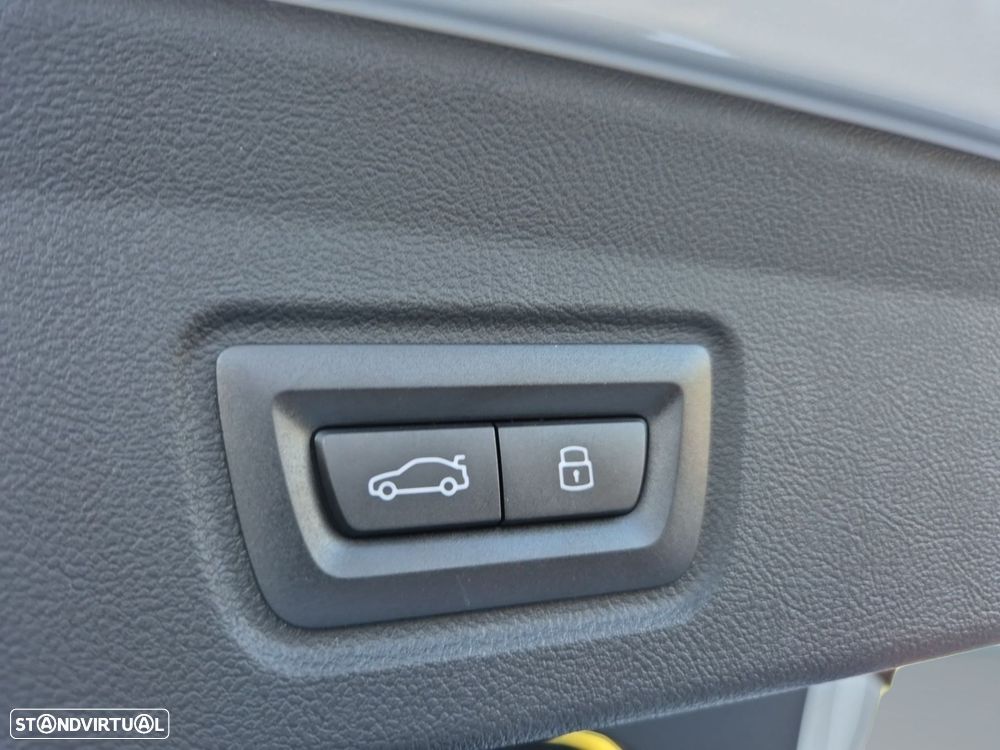 BMW i4 eDrive40 Pack Desportivo M Pro - 33