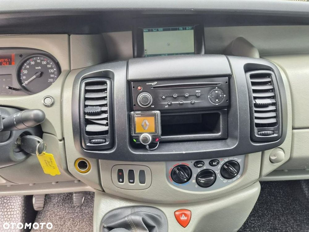 Renault Trafic - 8