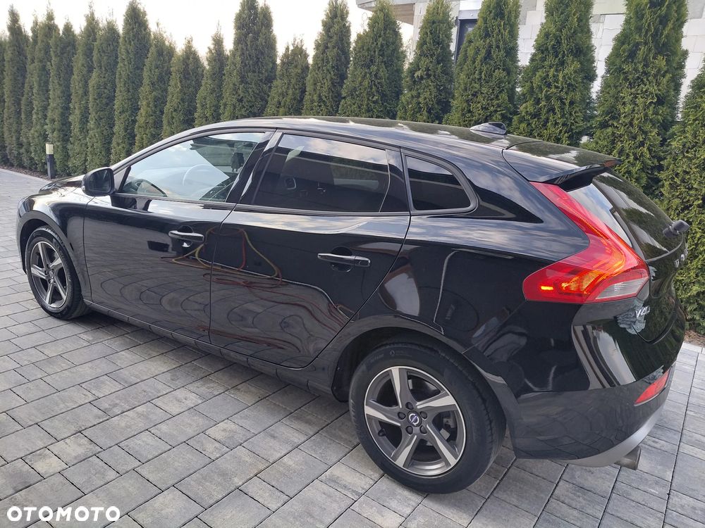 Volvo V40 T2 Summum - 10
