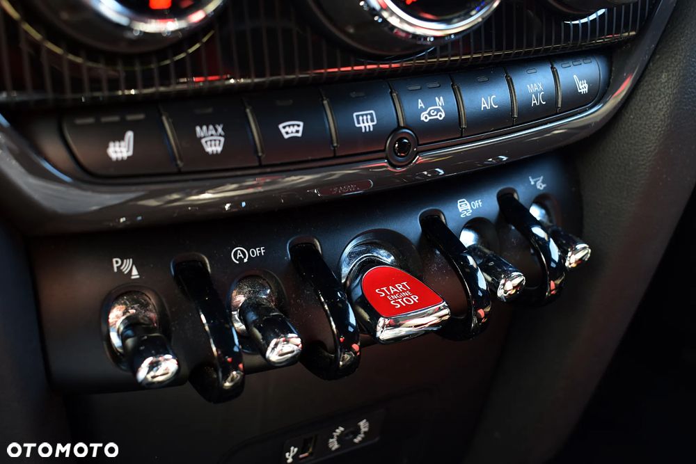 MINI John Cooper Works - 19