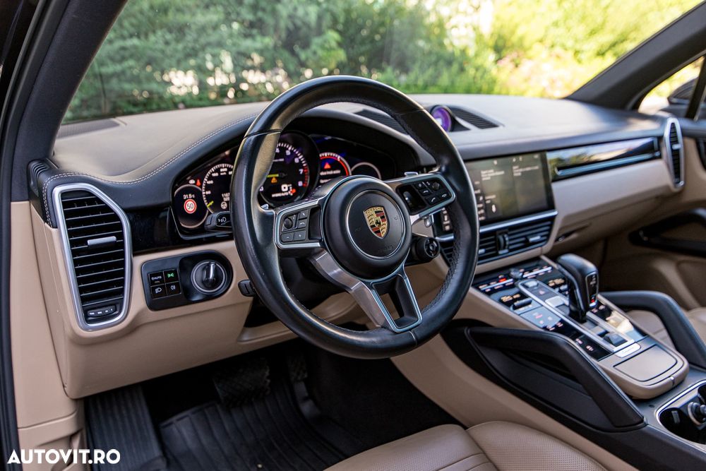 Porsche Cayenne - 18