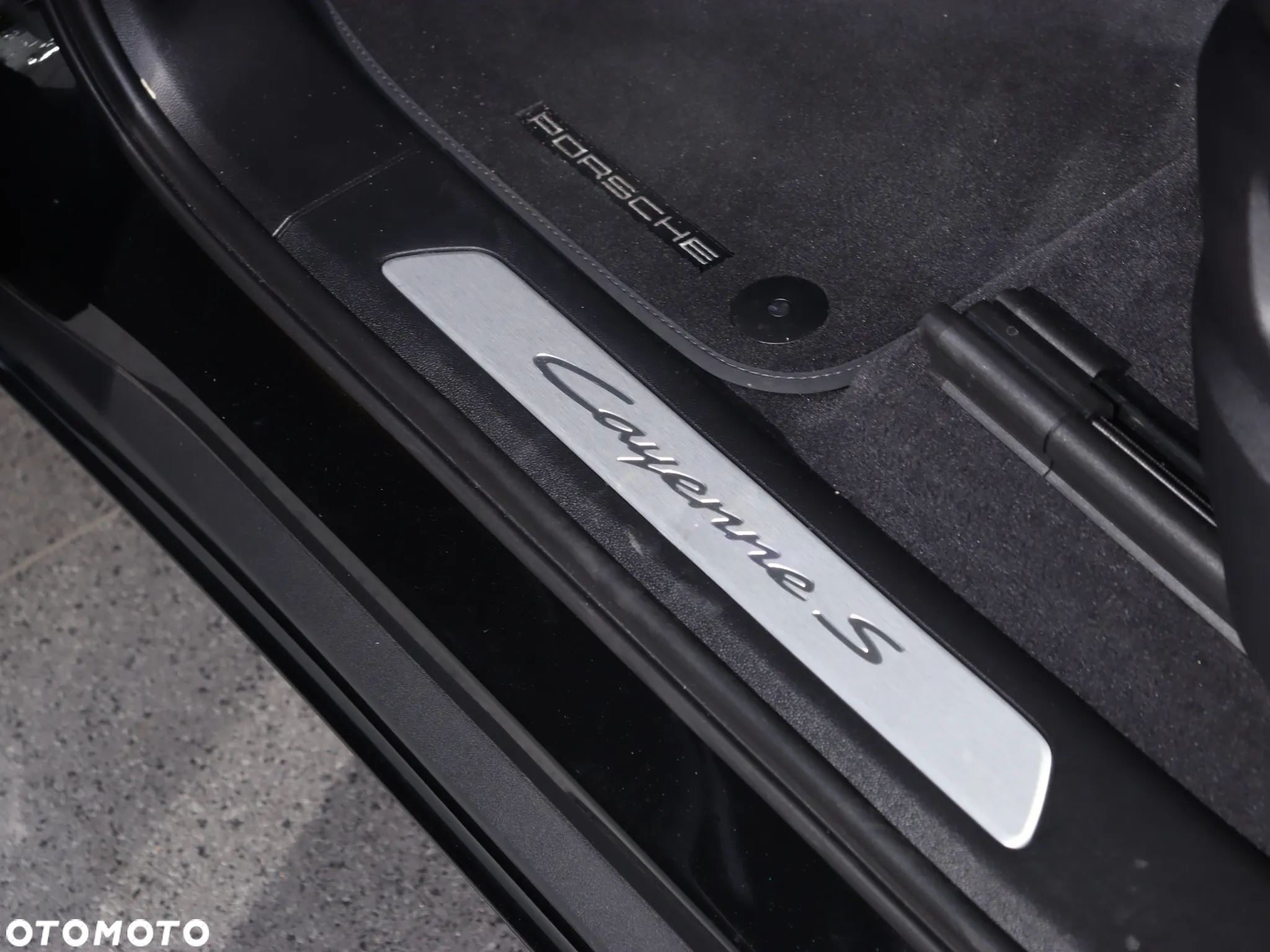 Porsche Cayenne S E-Hybrid PHEV - 31