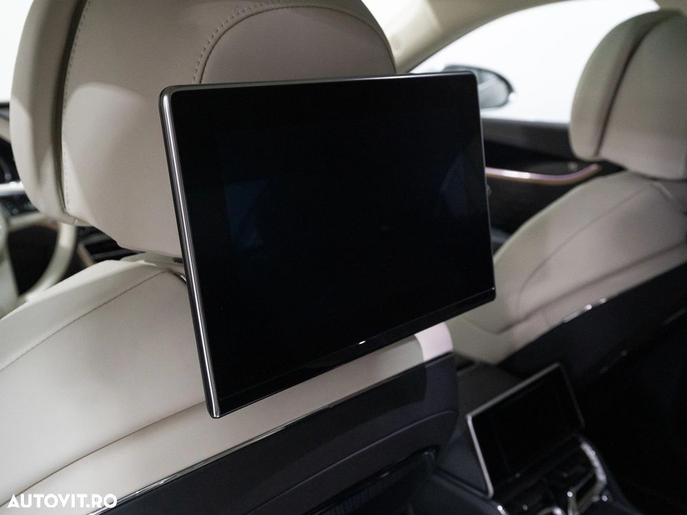 Bentley Flying Spur V8 PHEV Mulliner - 19