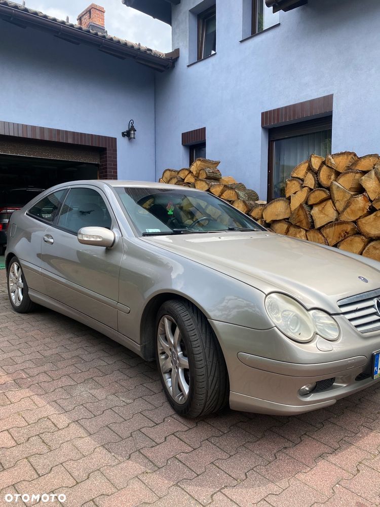 Mercedes-Benz Klasa C 180 Kompressor - 4