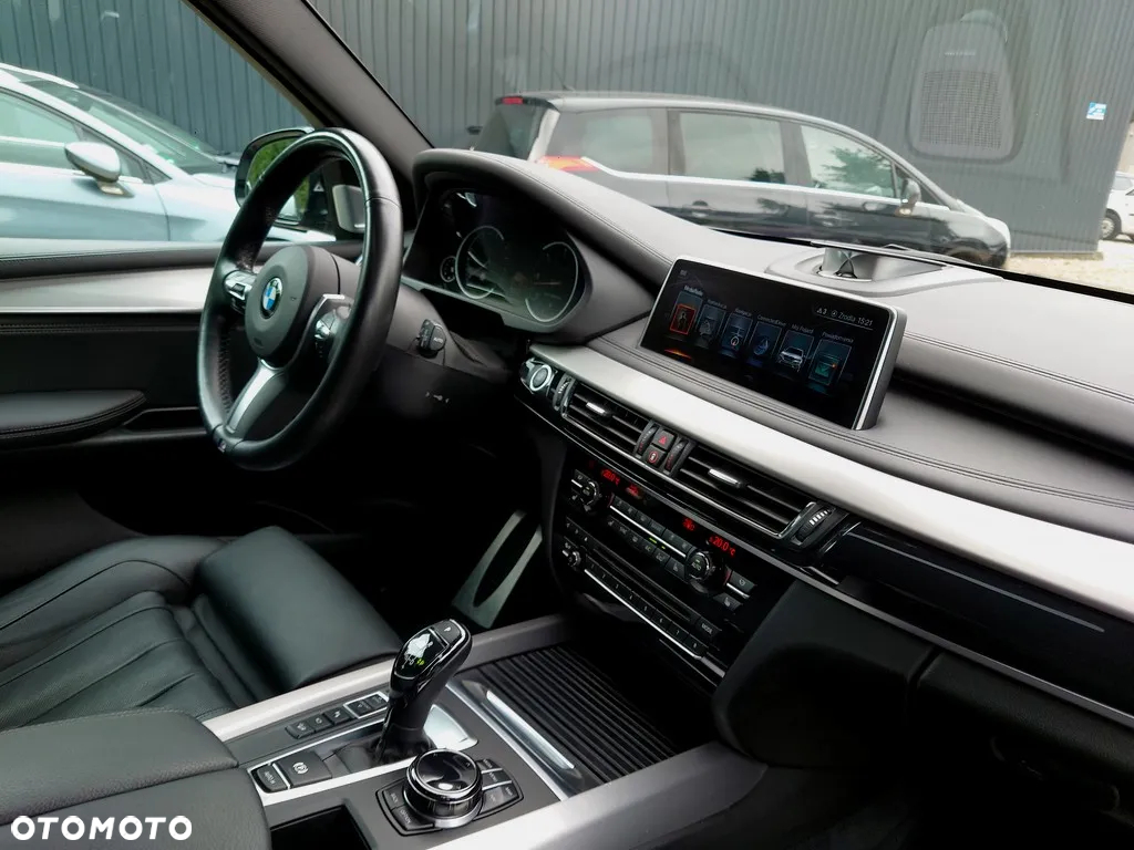 BMW X5 M M50d - 14
