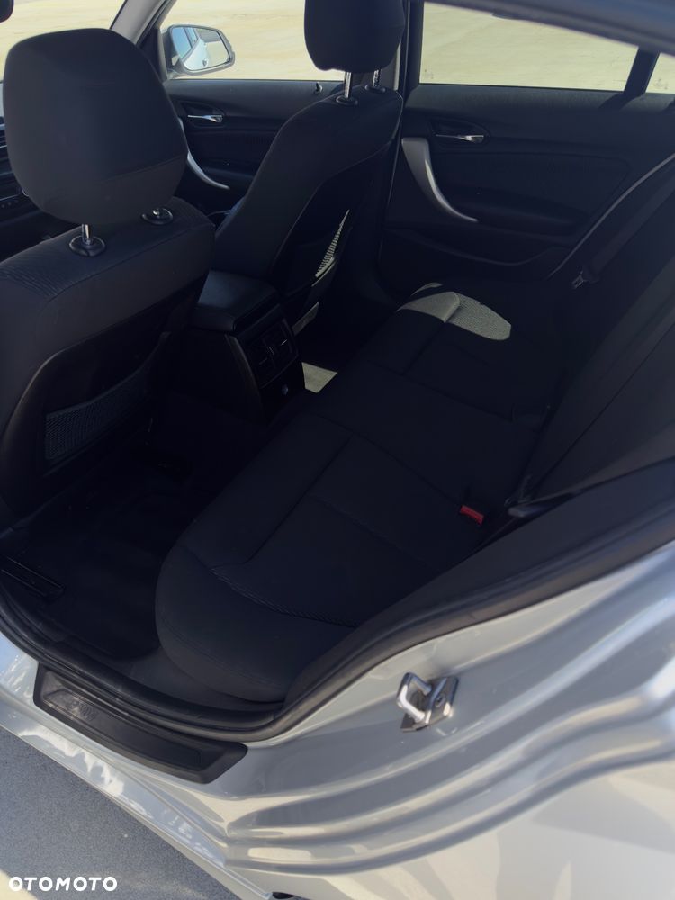 BMW Seria 1 116d - 11