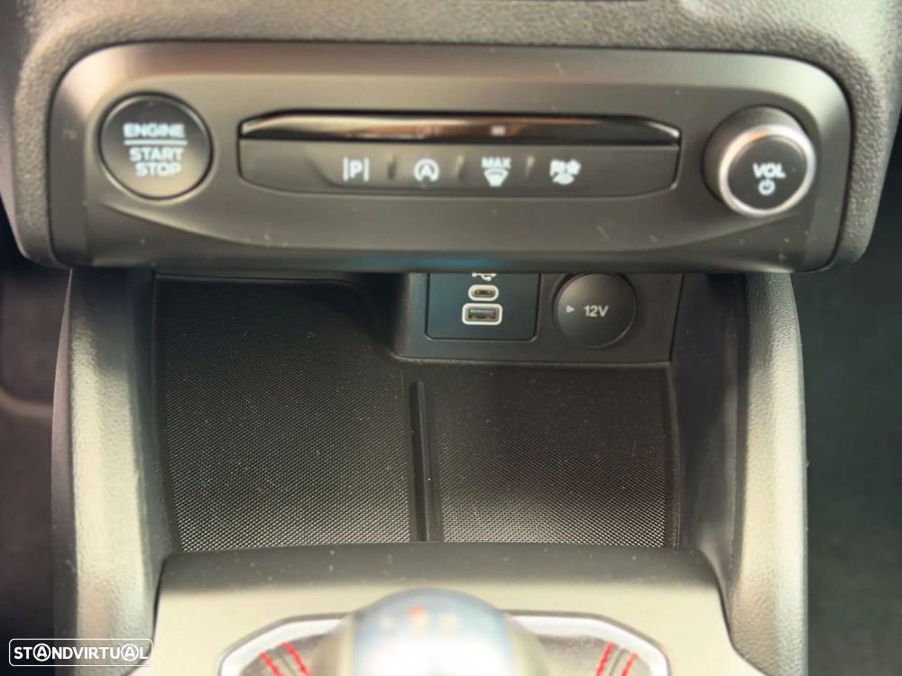 Ford Focus 1.0 EcoBoost MHEV ST-Line - 25